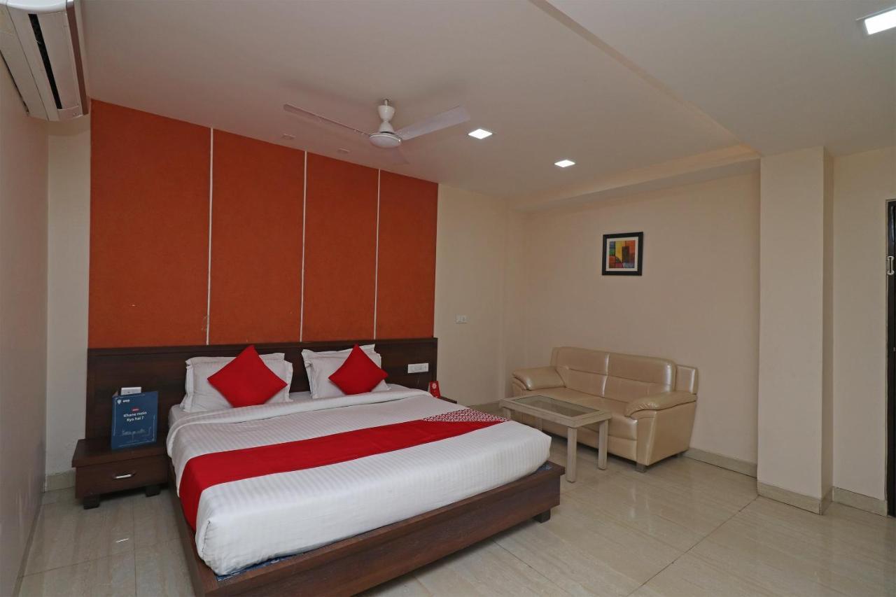 Oyo 29382 Golden Laurel Inn Deoria Extérieur photo