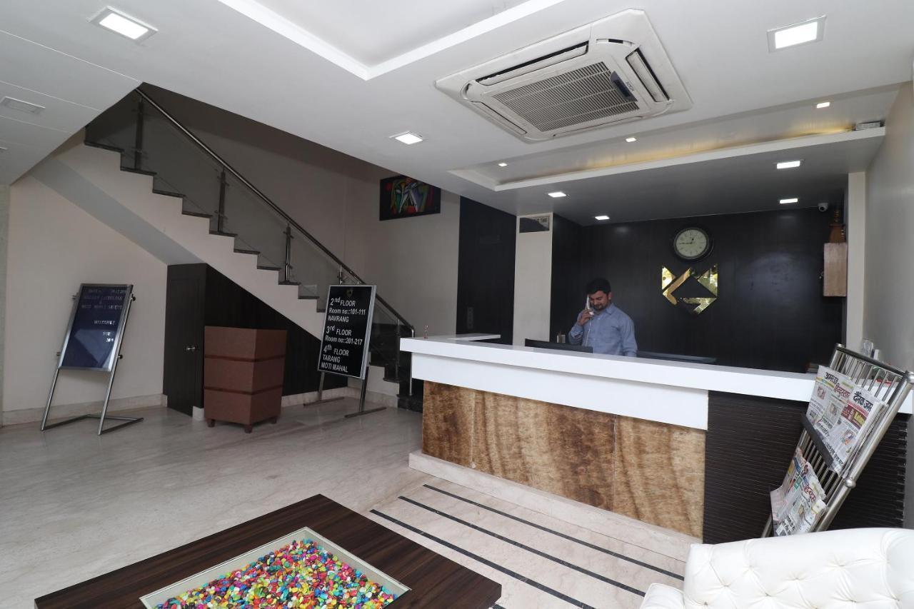 Oyo 29382 Golden Laurel Inn Deoria Extérieur photo