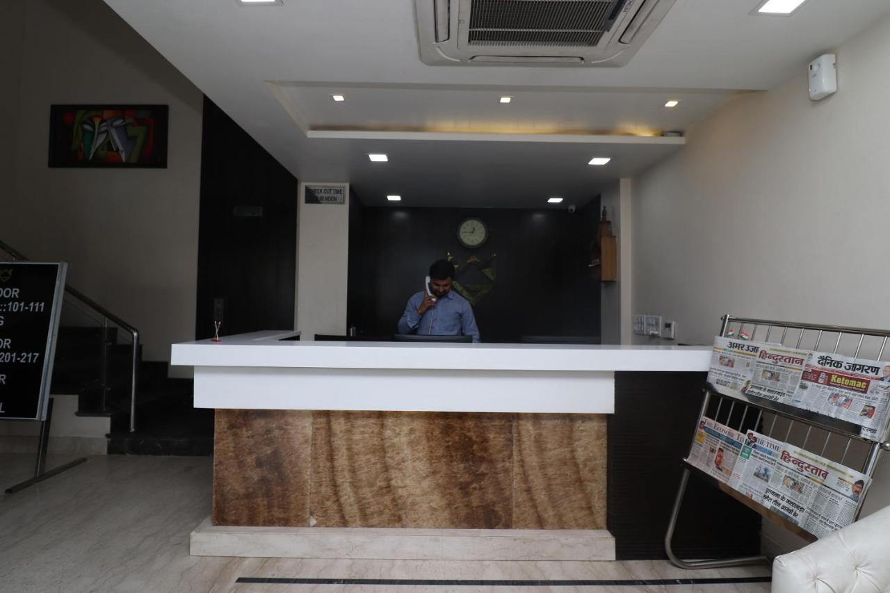 Oyo 29382 Golden Laurel Inn Deoria Extérieur photo